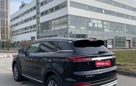 Geely Atlas, 2024 год, 1 880 000 рублей, 4 фотография