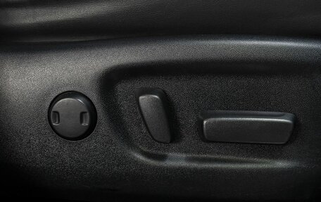 Toyota Harrier, 2017 год, 3 049 000 рублей, 13 фотография