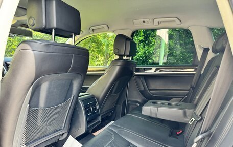 Volkswagen Touareg III, 2014 год, 2 090 000 рублей, 15 фотография