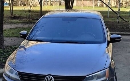 Volkswagen Jetta VI, 2012 год, 1 050 000 рублей, 2 фотография