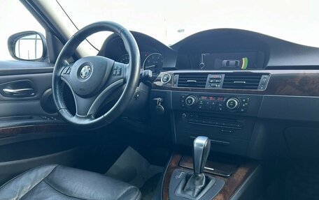 BMW 3 серия, 2011 год, 1 630 000 рублей, 13 фотография