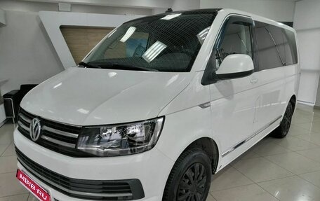 Volkswagen Caravelle T6 рестайлинг, 2018 год, 2 850 000 рублей, 1 фотография