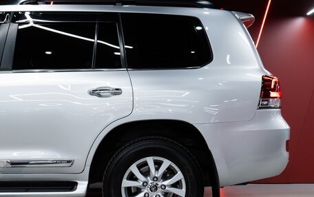 Toyota Land Cruiser 200, 2018 год, 8 700 000 рублей, 6 фотография