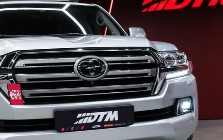 Toyota Land Cruiser 200, 2018 год, 8 700 000 рублей, 3 фотография