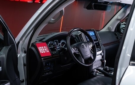 Toyota Land Cruiser 200, 2018 год, 8 700 000 рублей, 18 фотография