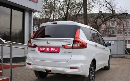 Suzuki Ertiga II, 2022 год, 2 099 000 рублей, 3 фотография