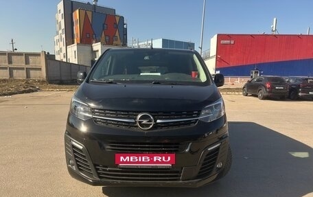Opel Zafira Life I, 2021 год, 3 790 000 рублей, 2 фотография