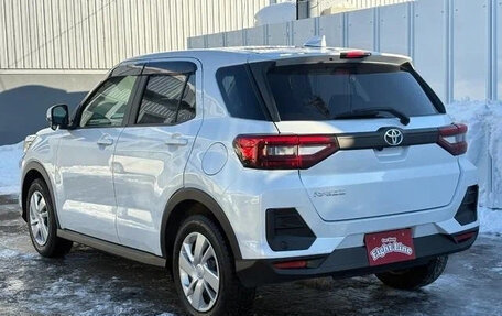 Toyota Raize I, 2022 год, 1 200 000 рублей, 5 фотография