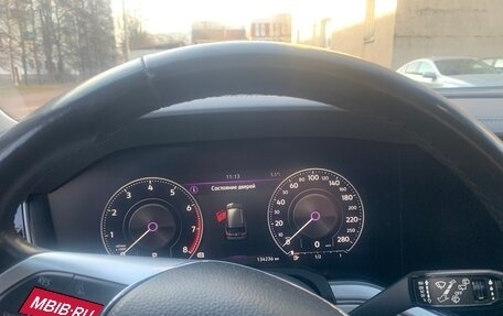 Volkswagen Touareg III, 2019 год, 4 380 000 рублей, 8 фотография