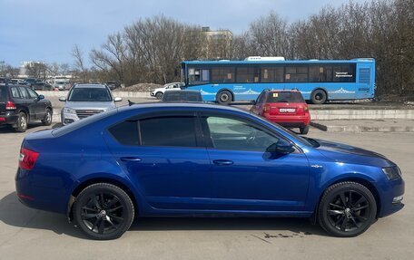 Skoda Octavia, 2018 год, 1 600 000 рублей, 8 фотография