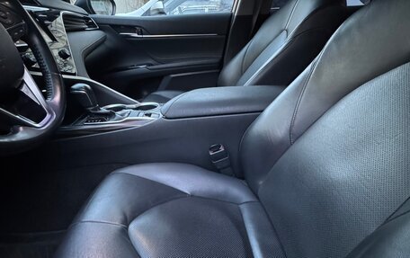 Toyota Camry, 2019 год, 3 050 000 рублей, 11 фотография