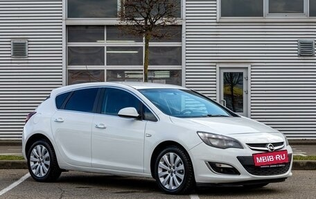 Opel Astra J, 2013 год, 895 000 рублей, 3 фотография