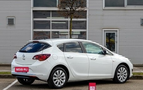 Opel Astra J, 2013 год, 895 000 рублей, 6 фотография