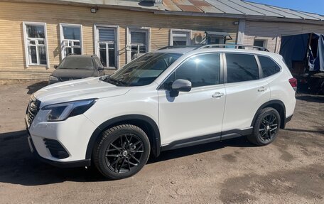 Subaru Forester, 2023 год, 5 200 000 рублей, 4 фотография