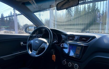 KIA Rio III рестайлинг, 2015 год, 949 000 рублей, 9 фотография