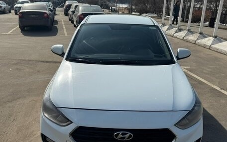 Hyundai Solaris II рестайлинг, 2018 год, 790 000 рублей, 3 фотография