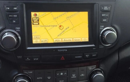 Toyota Highlander III, 2011 год, 1 850 000 рублей, 7 фотография