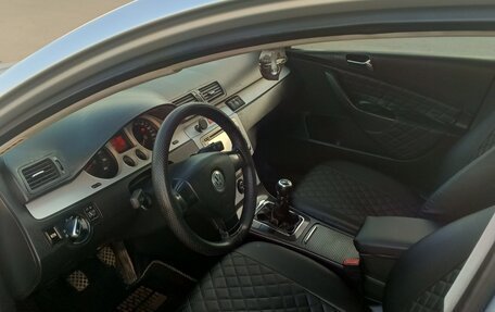 Volkswagen Passat B6, 2005 год, 700 000 рублей, 9 фотография