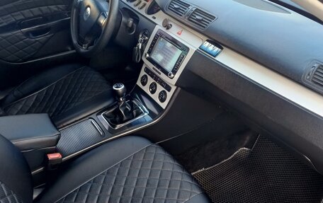 Volkswagen Passat B6, 2005 год, 700 000 рублей, 10 фотография