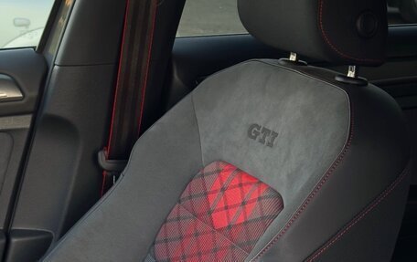 Volkswagen Golf GTI VII, 2019 год, 3 800 000 рублей, 11 фотография