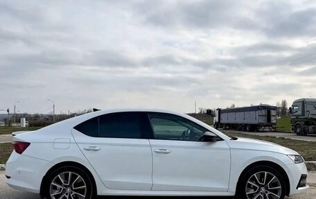 Skoda Octavia IV, 2022 год, 2 100 000 рублей, 2 фотография