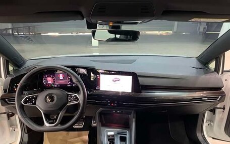 Volkswagen Golf VIII, 2023 год, 2 080 505 рублей, 2 фотография