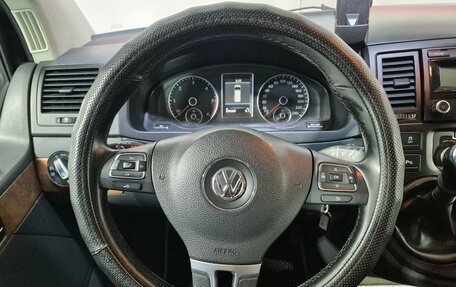 Volkswagen Multivan T5, 2010 год, 2 213 000 рублей, 11 фотография