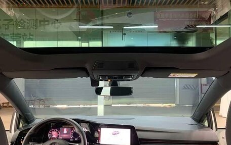 Volkswagen Golf VIII, 2023 год, 2 080 505 рублей, 10 фотография