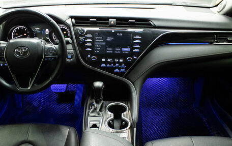 Toyota Camry, 2021 год, 2 879 000 рублей, 10 фотография