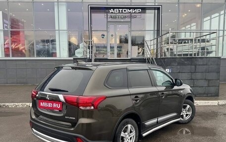 Mitsubishi Outlander III рестайлинг 3, 2018 год, 2 150 000 рублей, 5 фотография