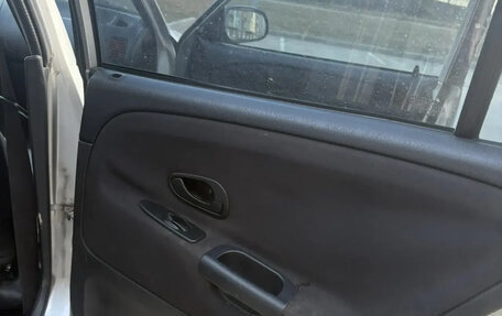 Mitsubishi Carisma I, 2002 год, 200 000 рублей, 5 фотография