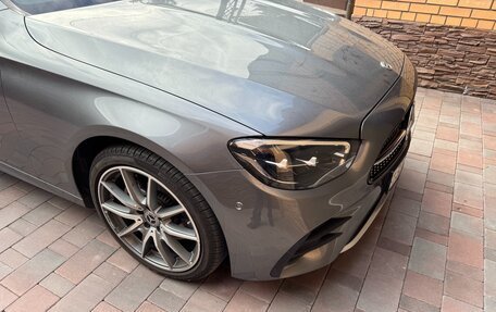 Mercedes-Benz E-Класс, 2022 год, 6 100 000 рублей, 4 фотография