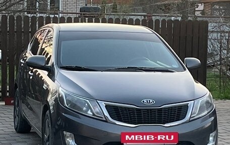 KIA Rio III рестайлинг, 2012 год, 830 000 рублей, 2 фотография