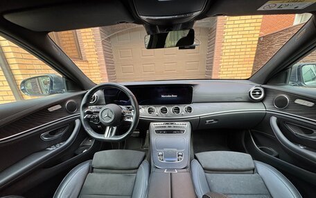 Mercedes-Benz E-Класс, 2022 год, 6 100 000 рублей, 10 фотография