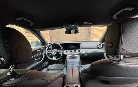 Mercedes-Benz E-Класс, 2022 год, 6 100 000 рублей, 9 фотография