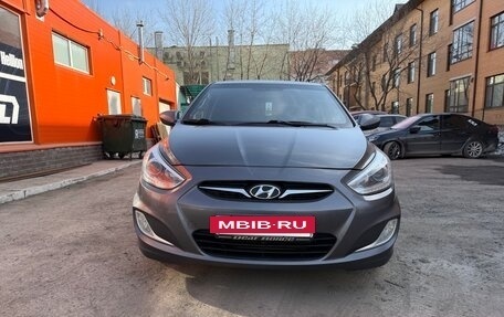 Hyundai Solaris II рестайлинг, 2014 год, 800 000 рублей, 6 фотография