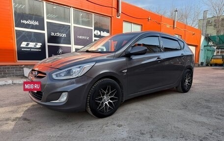 Hyundai Solaris II рестайлинг, 2014 год, 800 000 рублей, 5 фотография