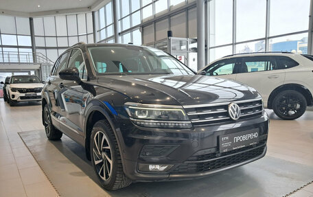 Volkswagen Tiguan II, 2018 год, 2 750 000 рублей, 3 фотография