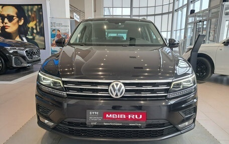 Volkswagen Tiguan II, 2018 год, 2 750 000 рублей, 2 фотография