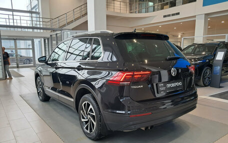 Volkswagen Tiguan II, 2018 год, 2 750 000 рублей, 7 фотография
