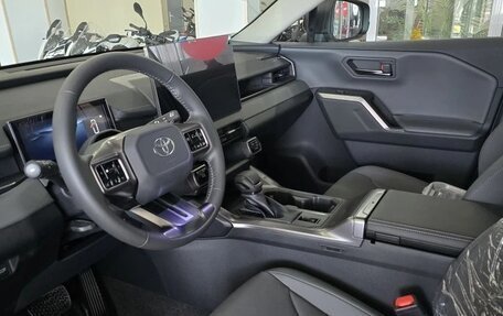 Toyota RAV4, 2026 год, 4 500 000 рублей, 8 фотография