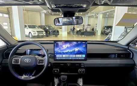 Toyota RAV4, 2026 год, 4 500 000 рублей, 14 фотография