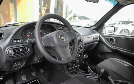 Chevrolet Niva I рестайлинг, 2011 год, 665 000 рублей, 11 фотография