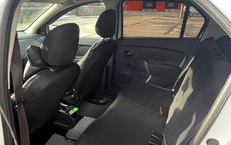 Renault Logan II, 2018 год, 490 000 рублей, 3 фотография