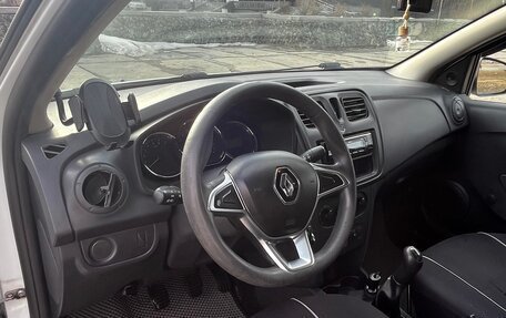 Renault Logan II, 2018 год, 490 000 рублей, 4 фотография