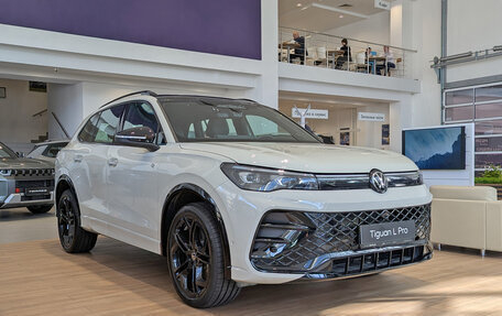 Volkswagen Tiguan, 2025 год, 5 590 000 рублей, 4 фотография