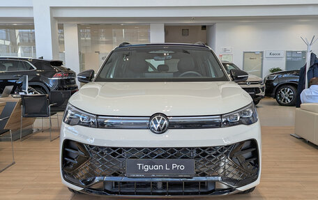 Volkswagen Tiguan, 2025 год, 5 590 000 рублей, 3 фотография