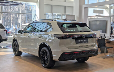 Volkswagen Tiguan, 2025 год, 5 590 000 рублей, 6 фотография