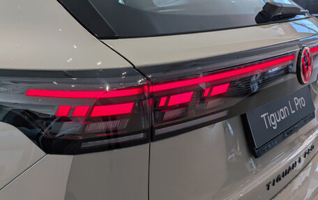 Volkswagen Tiguan, 2025 год, 5 590 000 рублей, 13 фотография