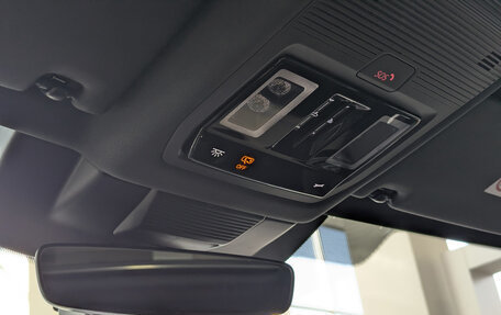 Volkswagen Tiguan, 2025 год, 5 590 000 рублей, 19 фотография